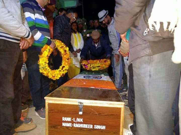 martyr raghuveer singh dead body reached gairsain
