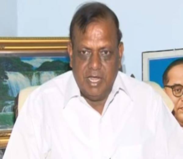 lucknow mohanlalganj candidates spending much amount on election