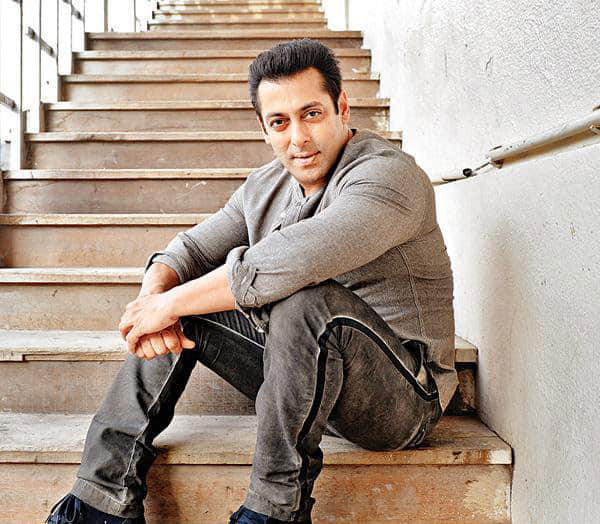 Salman's memorable Valentine's Day gift to girlfriend Iulia Vantur