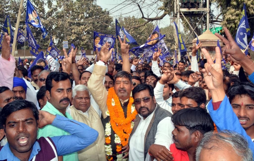 know that how many candidate are Billionaire in varanasi