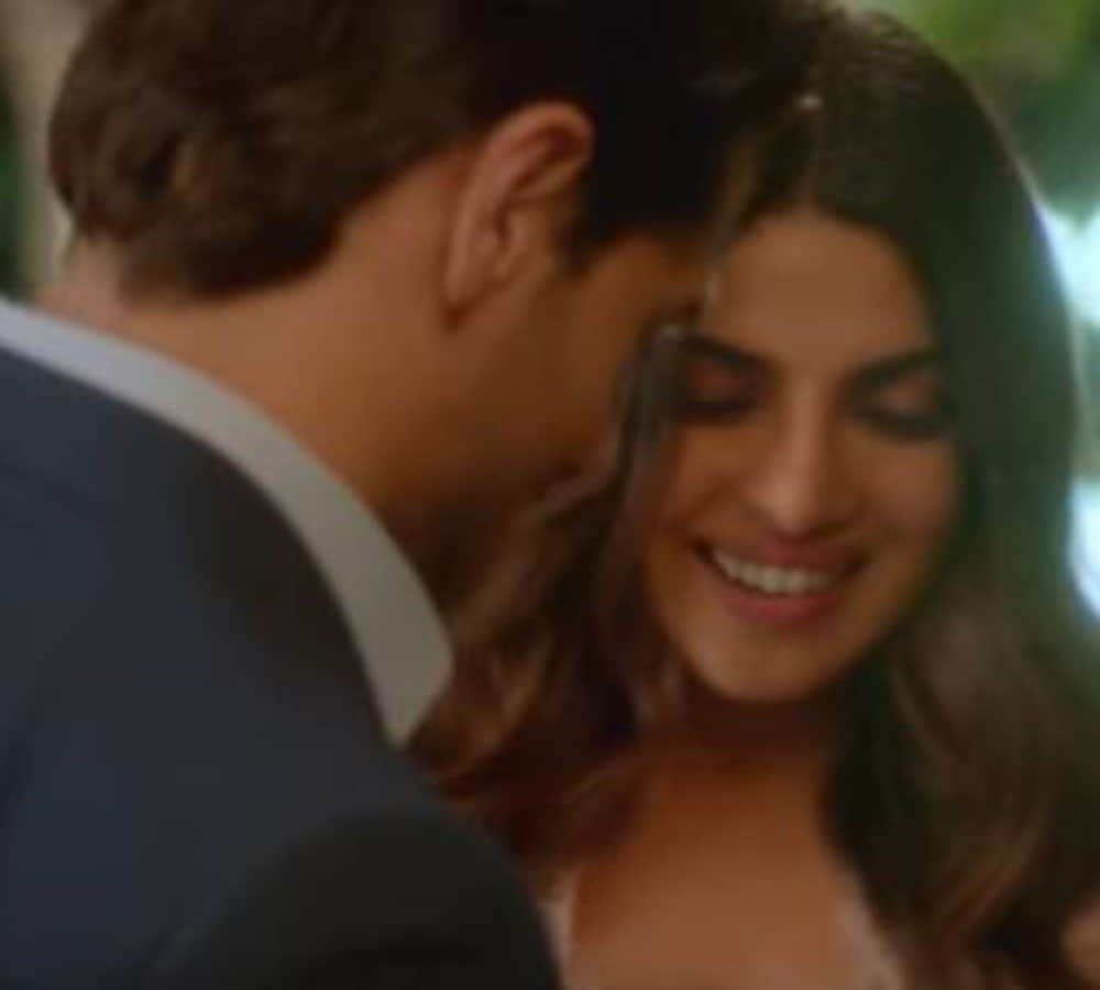 siddhath malhotra propose to priyanka chopra on valentine day