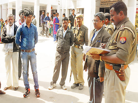 दरोगा की मौत के मामले में तफ्तीश में जुटी पुलिस
