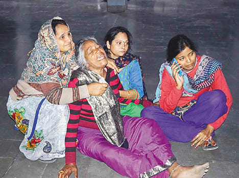 Saale bike in truck collision killed, brother injured