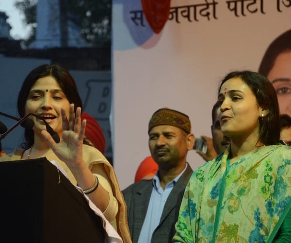  aparna yadav and dimple yadav campaign in Lucknow.