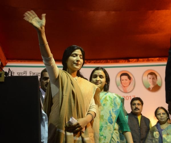 dimple yadav campaigns for aparna yadav