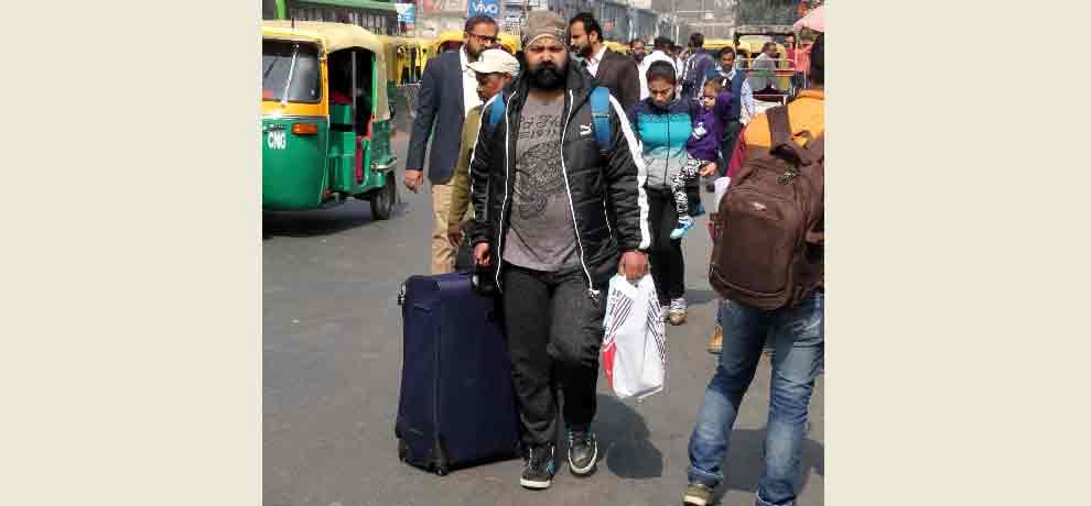 ola uber taxi drivers strike continue in delhi after six days 