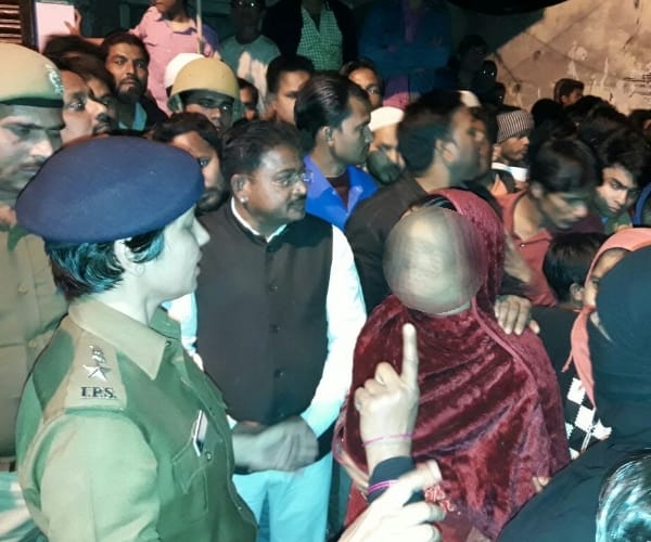 ruckus after death of a girl in Lucknow.