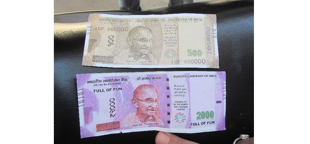 fake currency of 500 and 2000 rupee notes