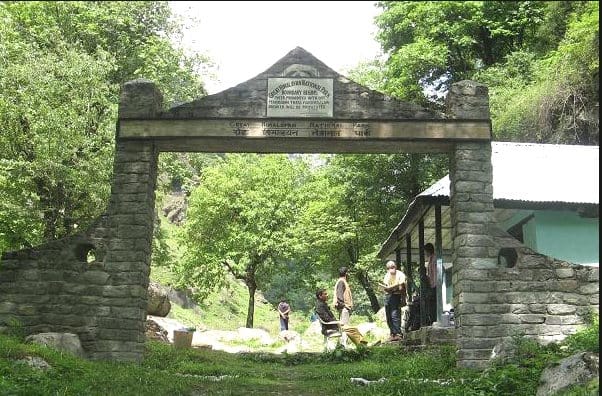 Single Women Lives in Himachal park Deep Forest.