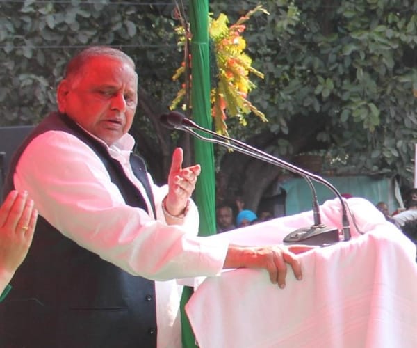 mulayam singh campaign for aparna yadav