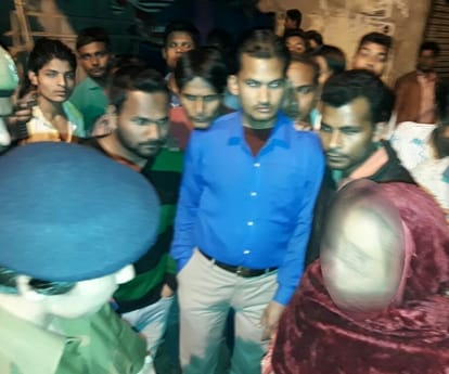 ruckus after death of a girl in Lucknow.