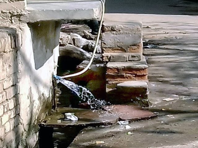 Thousands of liters of water per day is flowing into drains