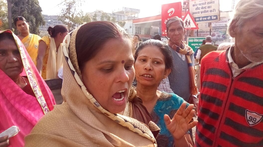 there is a heavy chaos and outrage for rs one ruppes saree in varanasi