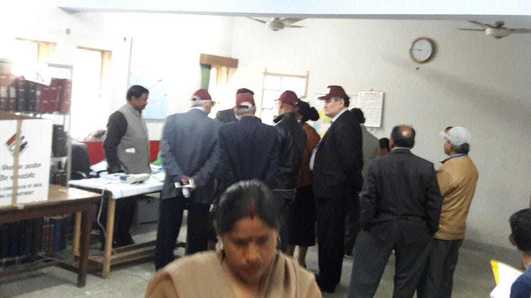 foreigners comes to see election in uttarakhand. 