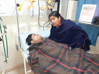Traumatic Incident : Bus full of passengers toppels over, A death