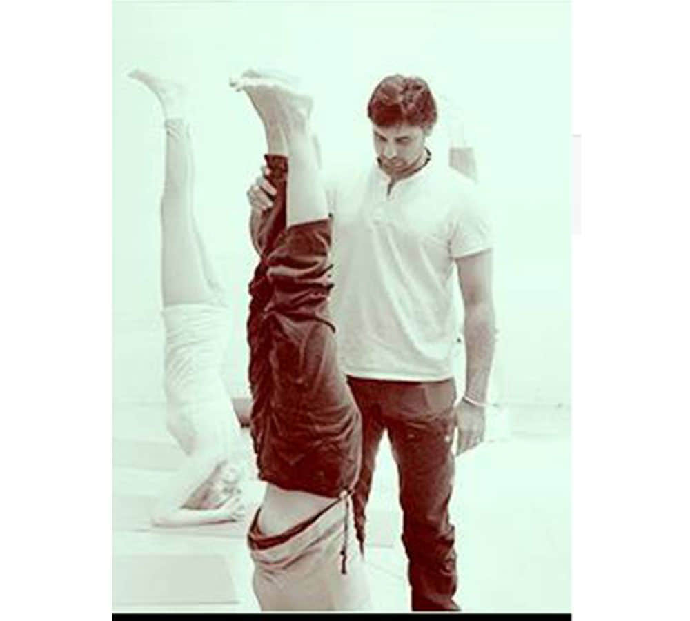 nakul kapoor now a yoga teacher