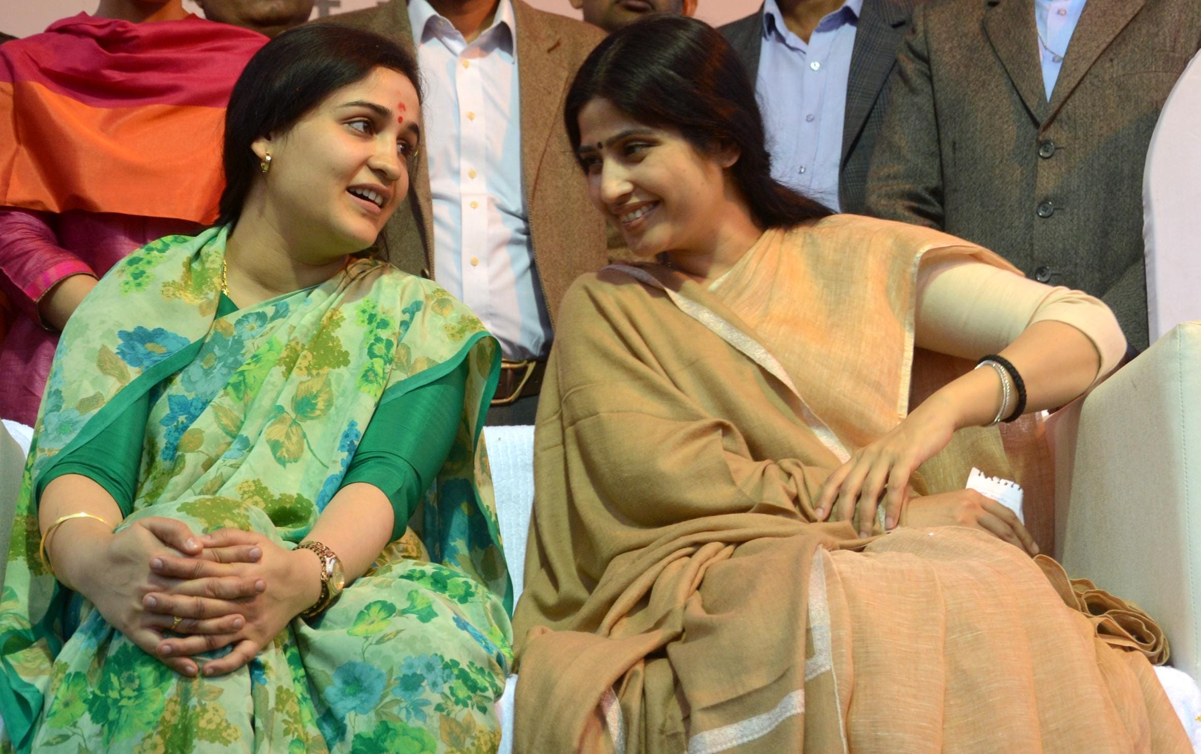 dimple yadav in aparna yadav campaign