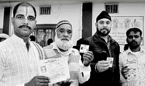 EVM malfunction stopped voting