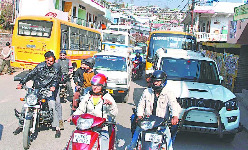Pithoragarh town caught in the jam after the elections