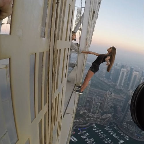 Crazy Girl Risks Her Life For The Perfect Picture