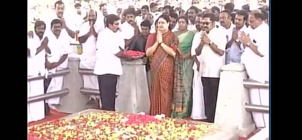 Election Commission, gives symbol to Sasikala's faction and OPS camp