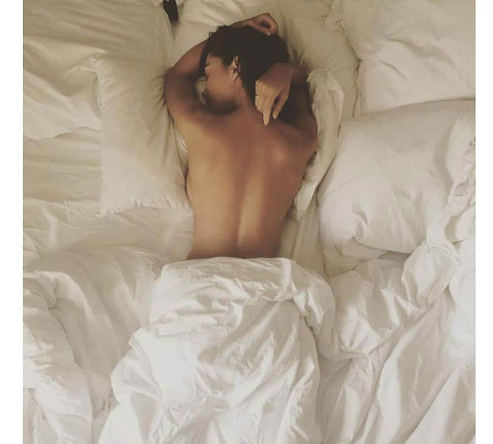 amy jackson recently share nude selfie