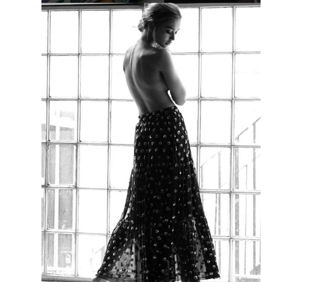 amy jackson recently share nude selfie
