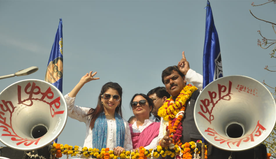 bollywood actor come for campaign in up election