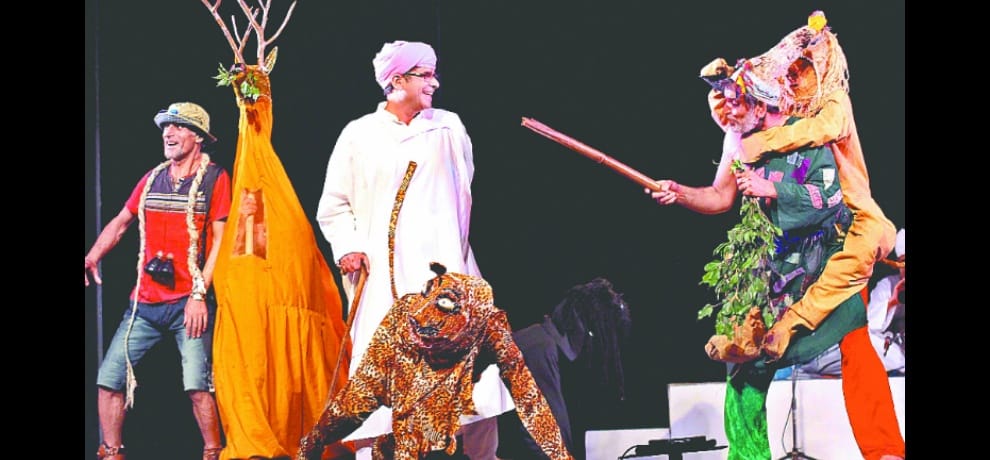 The first arrived in the festival film director Prakash Jha Delhi, lodged presence of his play