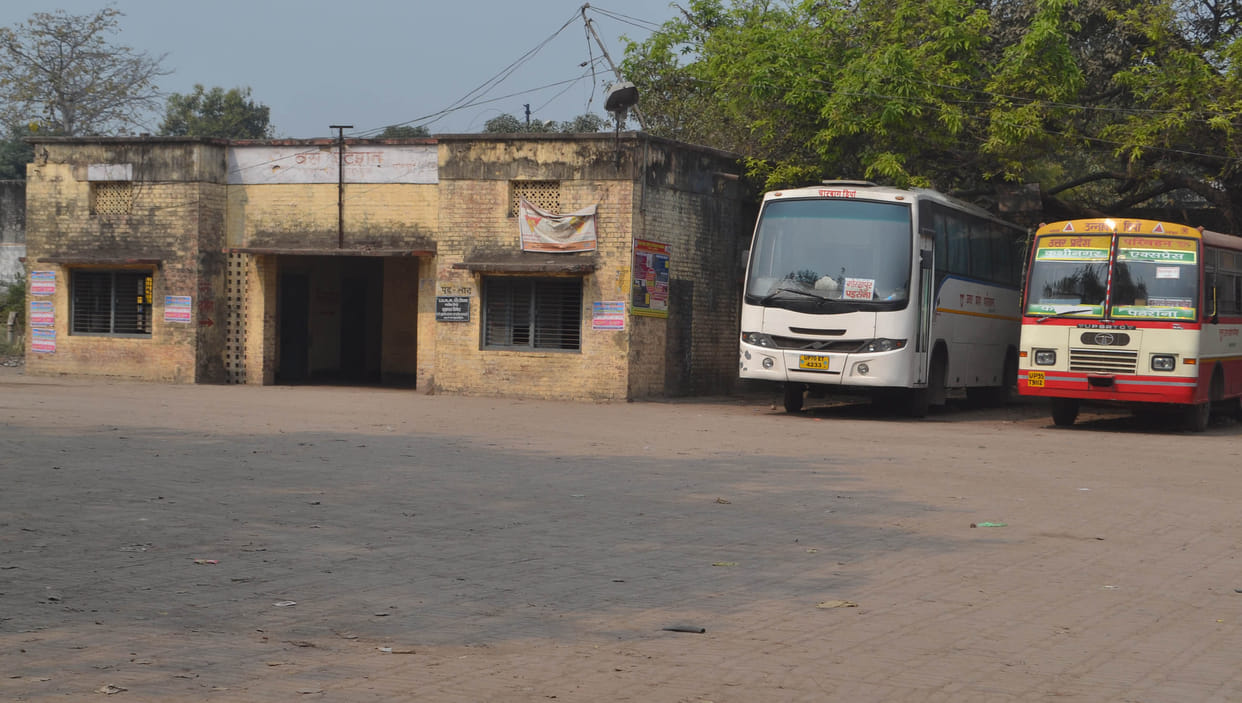 14 buses in the district election duty, passenger upset