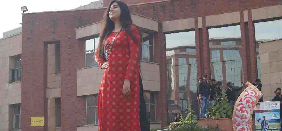 Fashion show  by students in amity university 