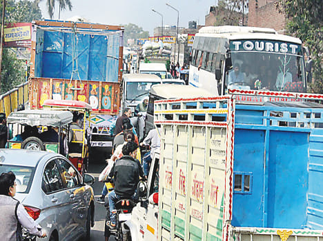 45/5000 pulis chunaav mein vyast, pablik jaam se trast Police in the city, plagued by public jam
