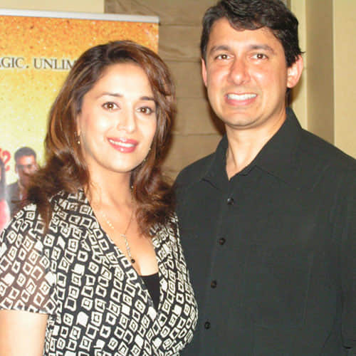madhuri dixit spotted with her husband and without makeup