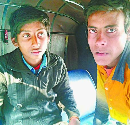 Scooty two vehicle thieves arrested