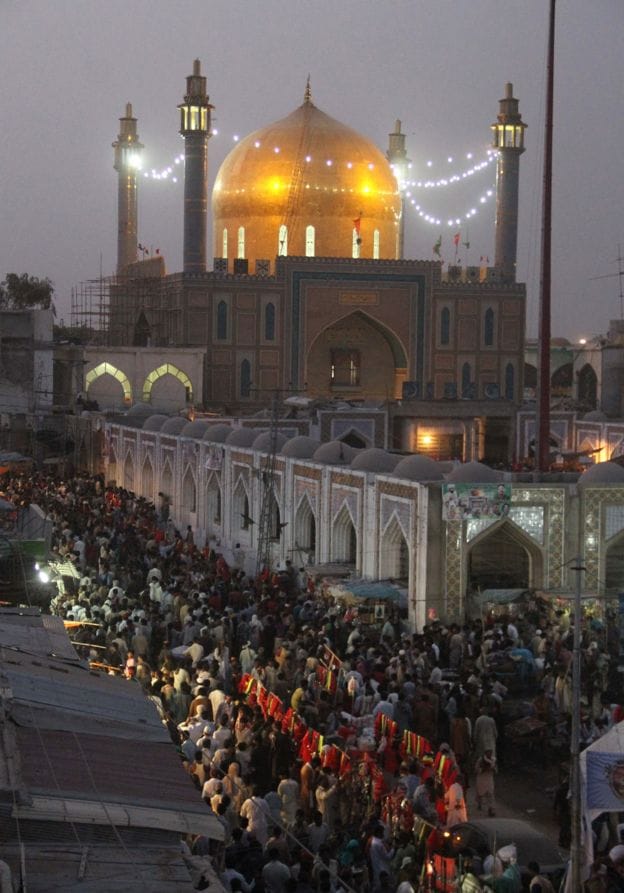 know everything about Baba Lal Shahbaz Qalandar
