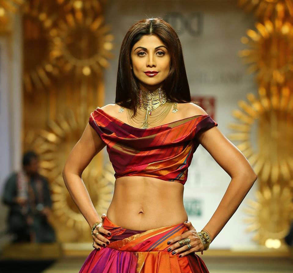 shilpa shetty latest photoshoot in persian green dress in hindi