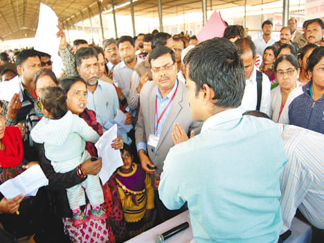EVM leave the polling parties