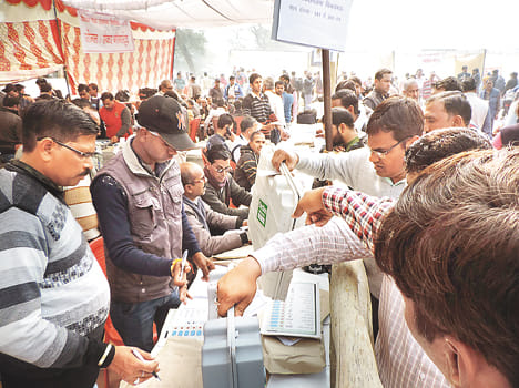 Kumbh democracy today, Parties held polling booth