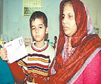 bebus maut par bhari system ki mahima
