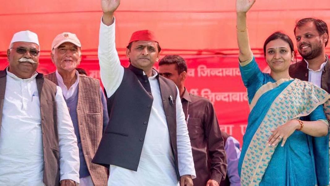 CM Akhilesh will answer Amit Shah today in azamgarh