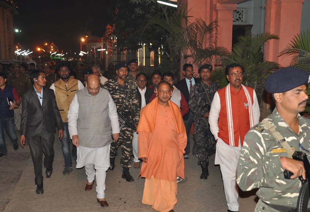 Amit Shah and Kesav Maurya reached Gorakhpur