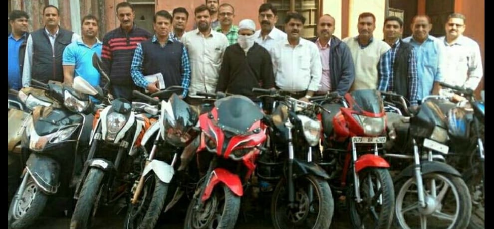 Doctor with a degree from abroad, expensive cars are stolen to sell on OLX