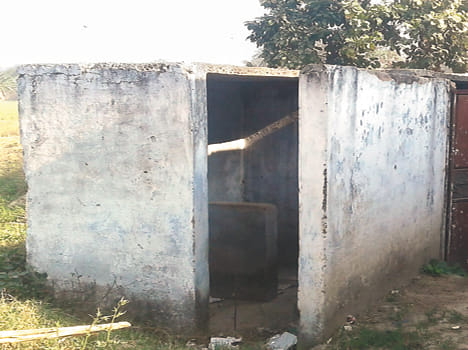 Lack of infrastructure at the polling stations