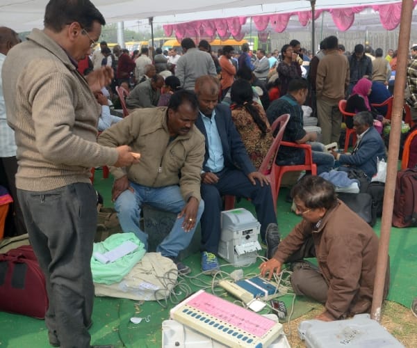  preprations for third phase voting in Lucknow.