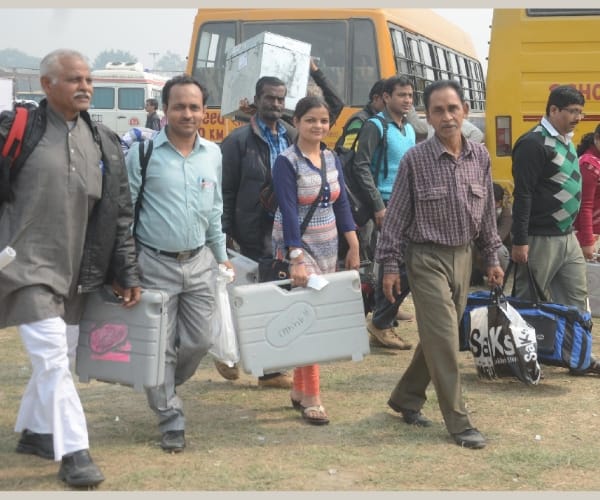  preprations for third phase voting in Lucknow.