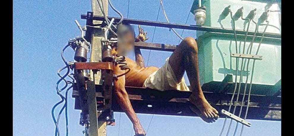 farmer commits suicide because he was not paying loan of bank in hubbali