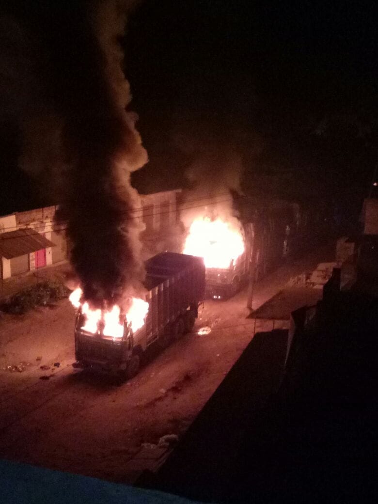 Ghazipur Truck overturns, killing four villagers torch police station