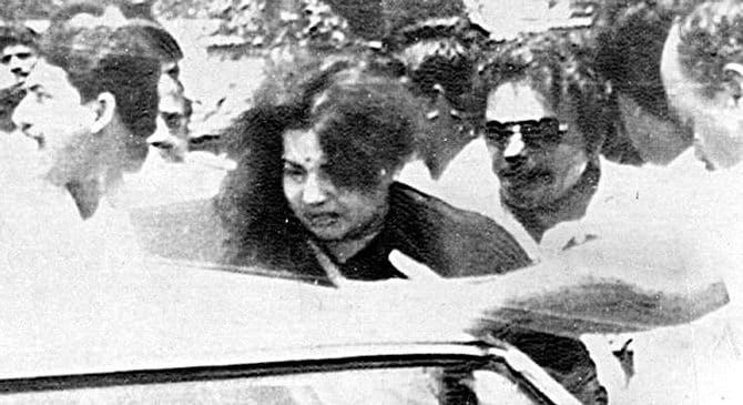  in history: five shameful incident in state assemblies