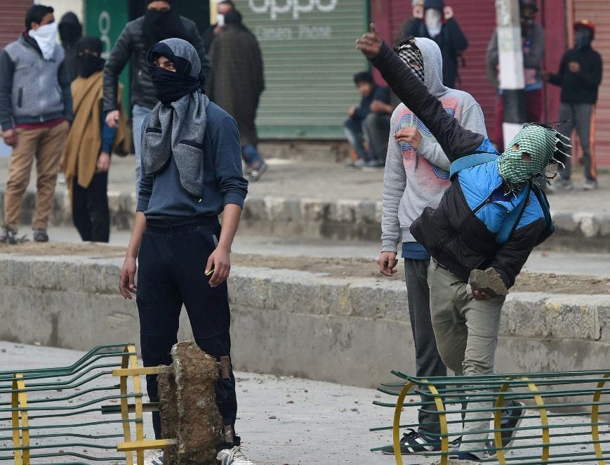 Stone pelting in pdp meeting in kashmir
