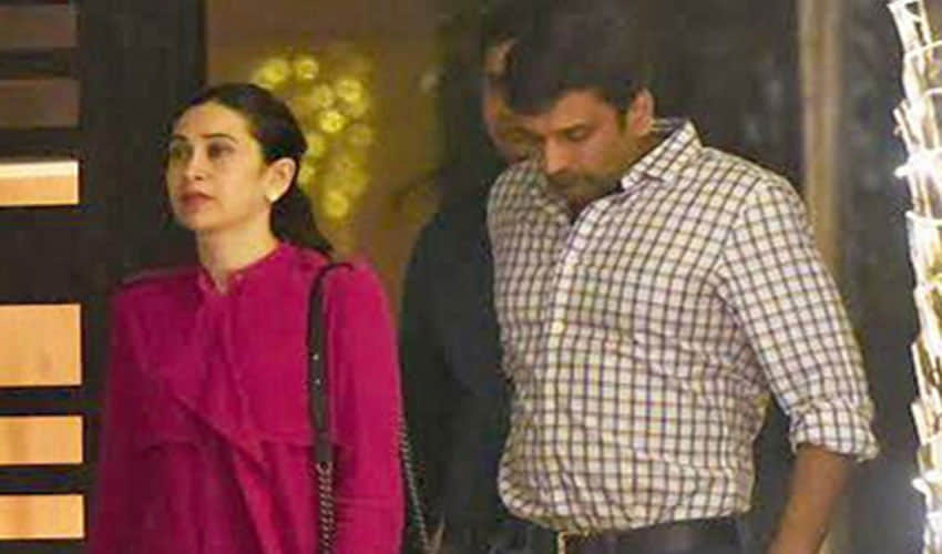 karishma kapoor attend birthday party with her boyfriend